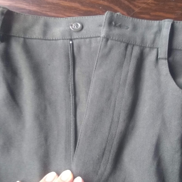 Green pencil skirt - Picture 4 of 5